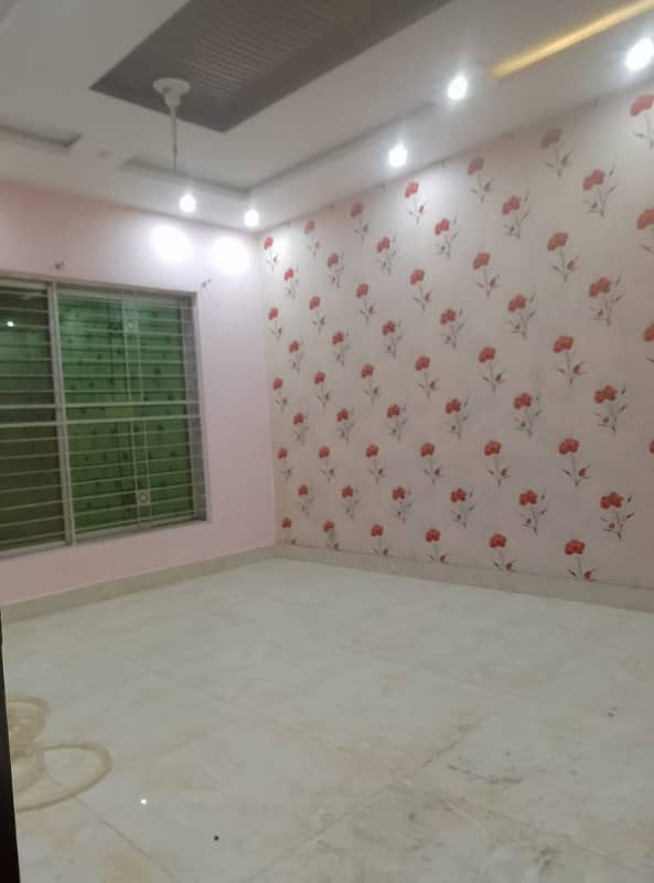 10 marla house for rent for Family and Silent office (Call center + Software house) in johar town 9