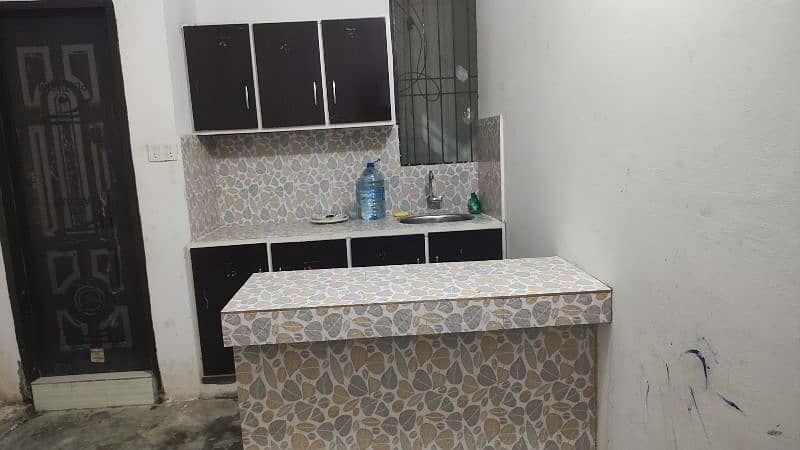 room for rent apartment flat for 2 boy room sharing package mall Lahor 5