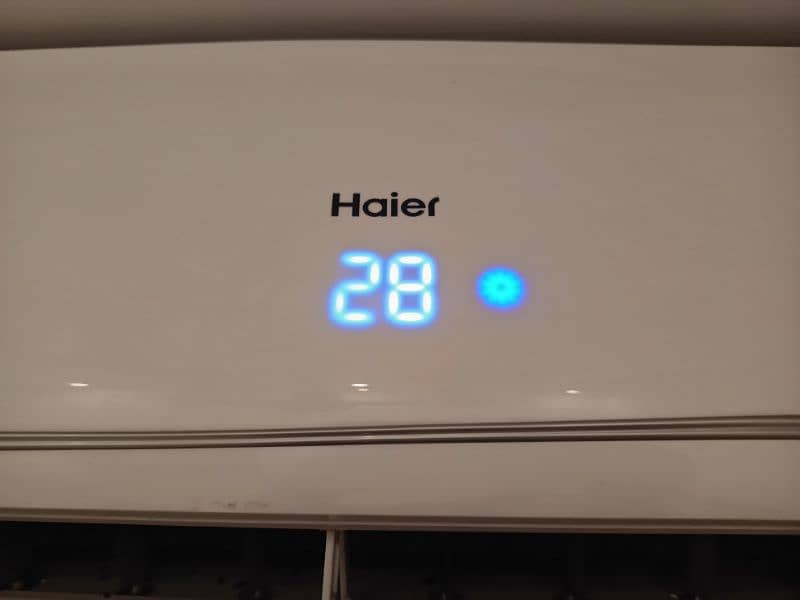 1 ton ac almost new in warranty haier 1