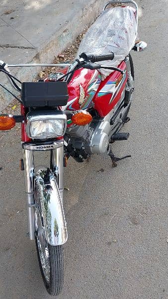 honda cg 125 2023 compare to 2024 slightly militry person used 9