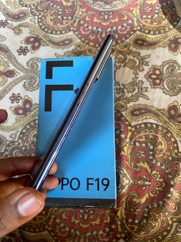 Oppo F19 2