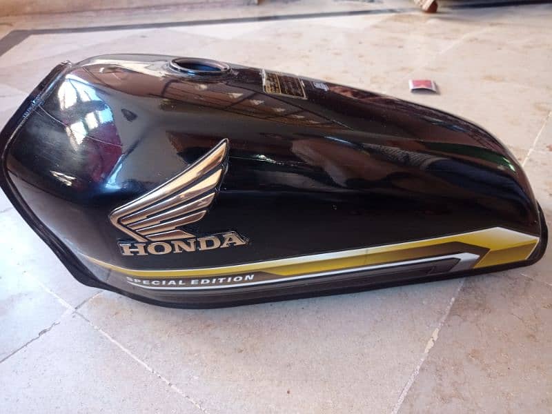 Honda 125 Special Edition 12