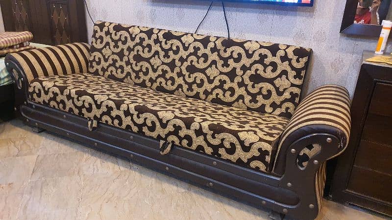 3 Seater Almost New Sofa Cum Bed Shiny Fresh Fabric 1