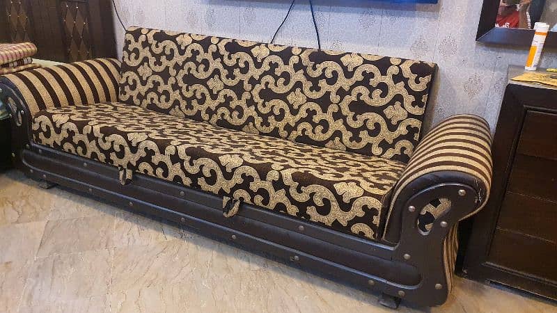 3 Seater Almost New Sofa Cum Bed Shiny Fresh Fabric 11