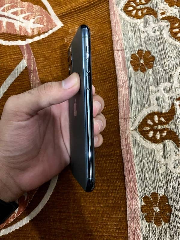 iphone 11 pro pta approved 5