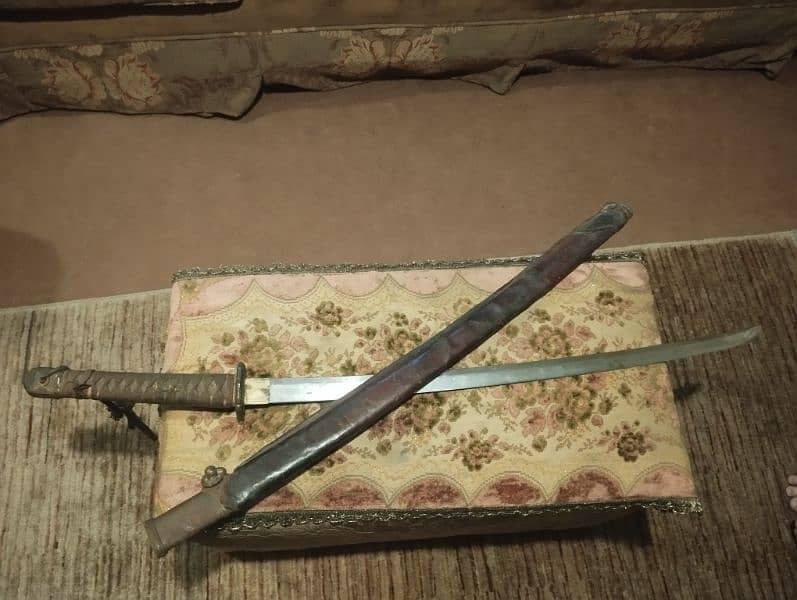 Antique sword 100 years old 1