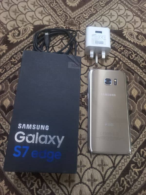 Samsung Galaxy S7 edge 4gb ram 32 gb memory 0