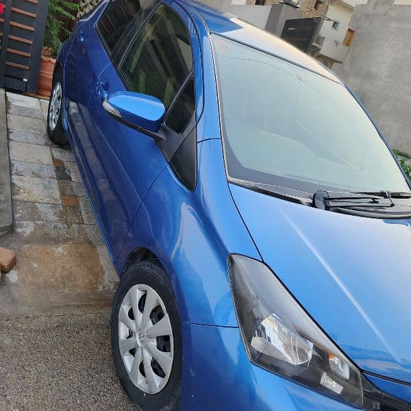 Toyota Vitz 2014 13