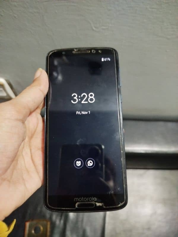 Moto G6 used 2GB RAM,  32 GB memory 3