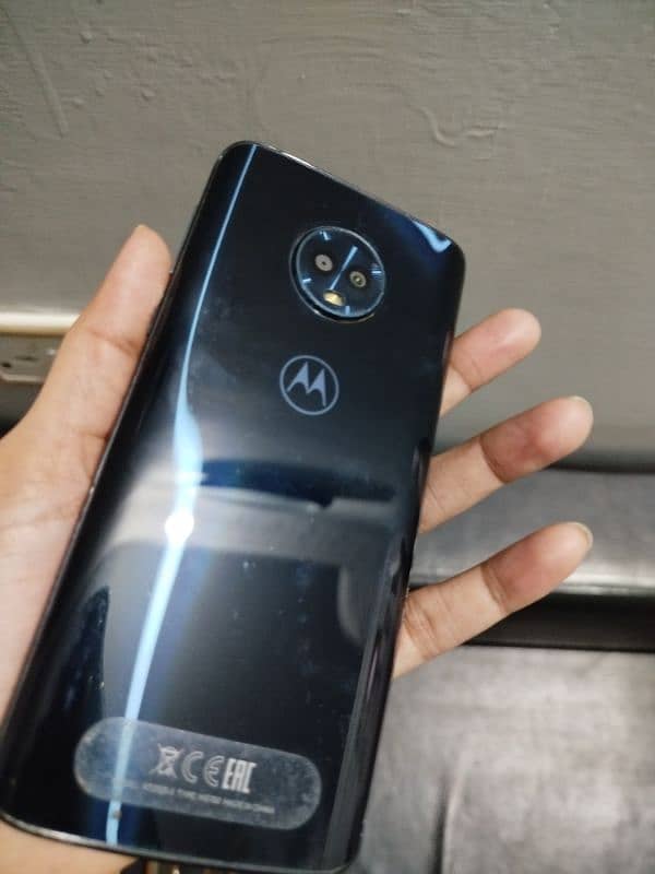 Moto G6 used 2GB RAM,  32 GB memory 4