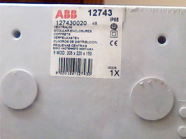 ABB CIRCUIT BREAKER BOX  205x220x150 mm 2