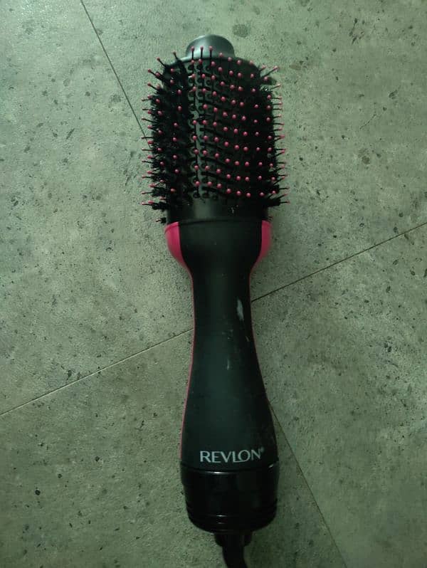 REVLON VOLUMIZER 0