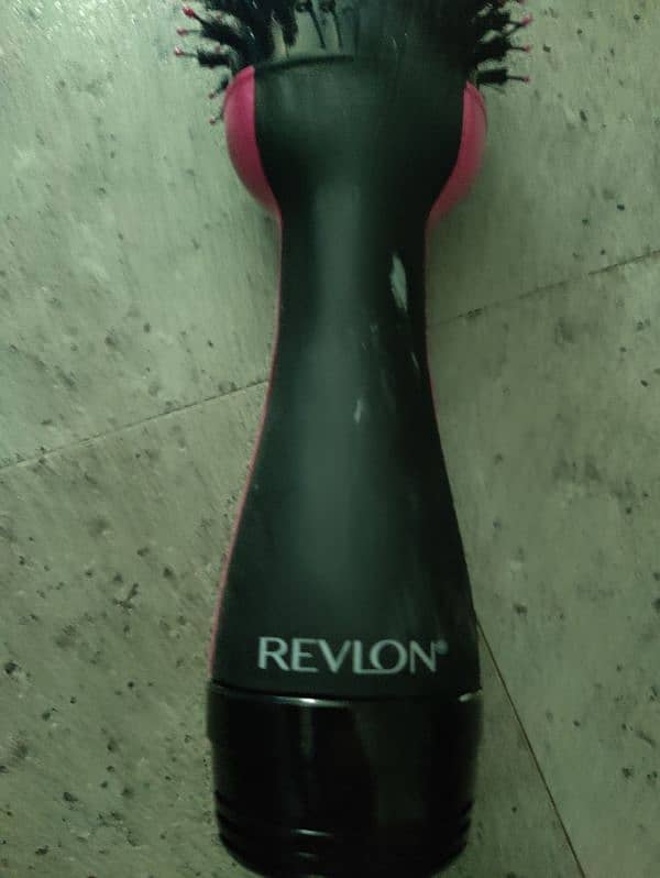 REVLON VOLUMIZER 1