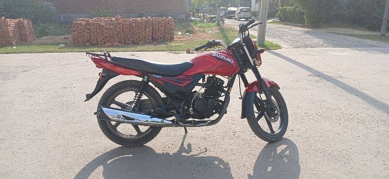 Suzuki GR 150 2023 3