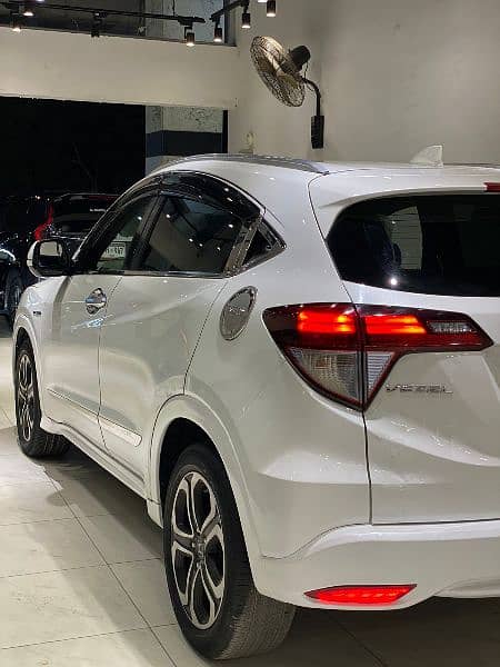 Honda Vezel 2015 3