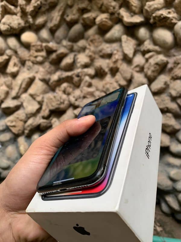 Apple iphone x 256gb pta approved with box 4