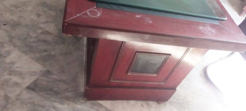 office Table For Sale 3