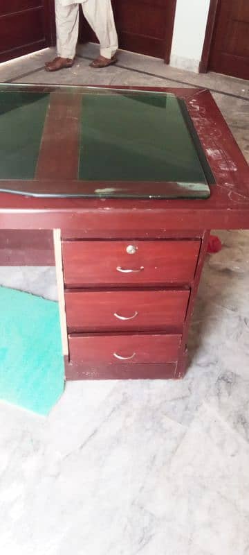 office Table For Sale 4