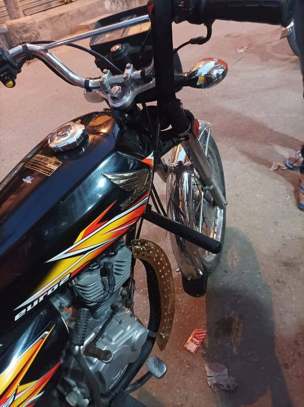 Honda 125 2021 Karachi 4