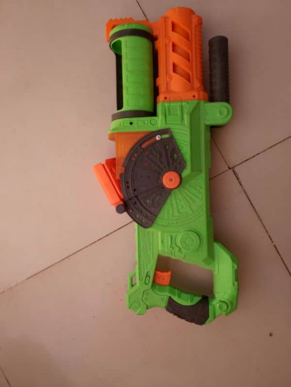 2 nerf guns, 1 adventure gun for sale 4