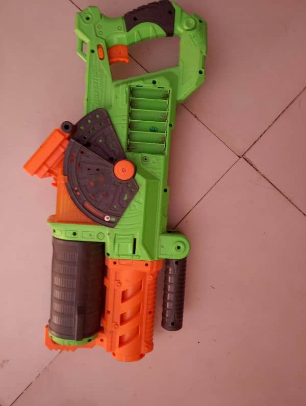 2 nerf guns, 1 adventure gun for sale 5