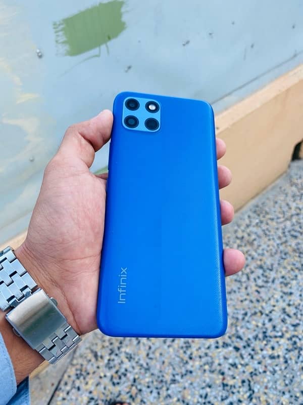 infinix smart 6HD 3