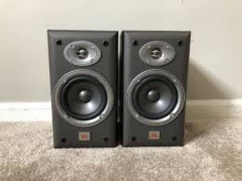 JBL, Bose 1