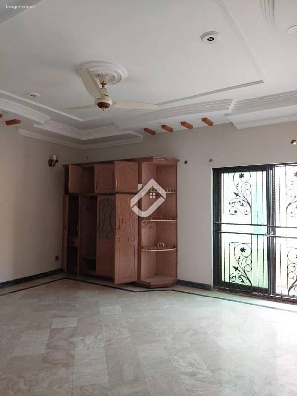 1 kanal house for rent in gulberg for call center software house school setup or any commercial activity and doctor clinic 2