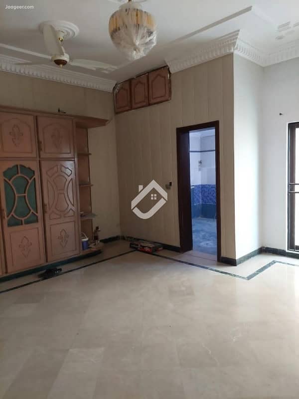 1 kanal house for rent in gulberg for call center software house school setup or any commercial activity and doctor clinic 3