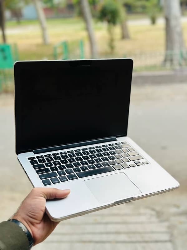 MacBook Pro Early 2015, 13 inch 1