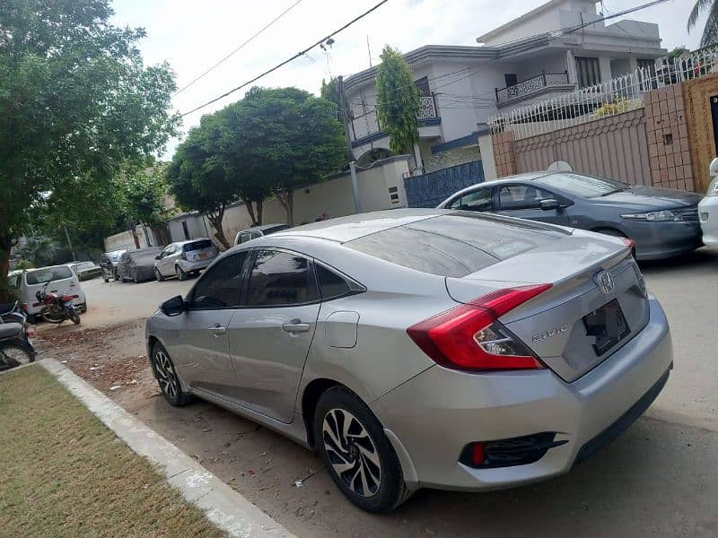 Honda Civic ivtec oriel ug full option full orignal 4