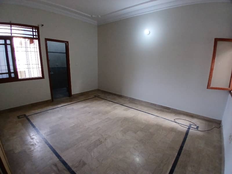 240 SQUARE YARDS 3 BED DD FIRST FLOOR FOR RENT IN JAUHAR 2