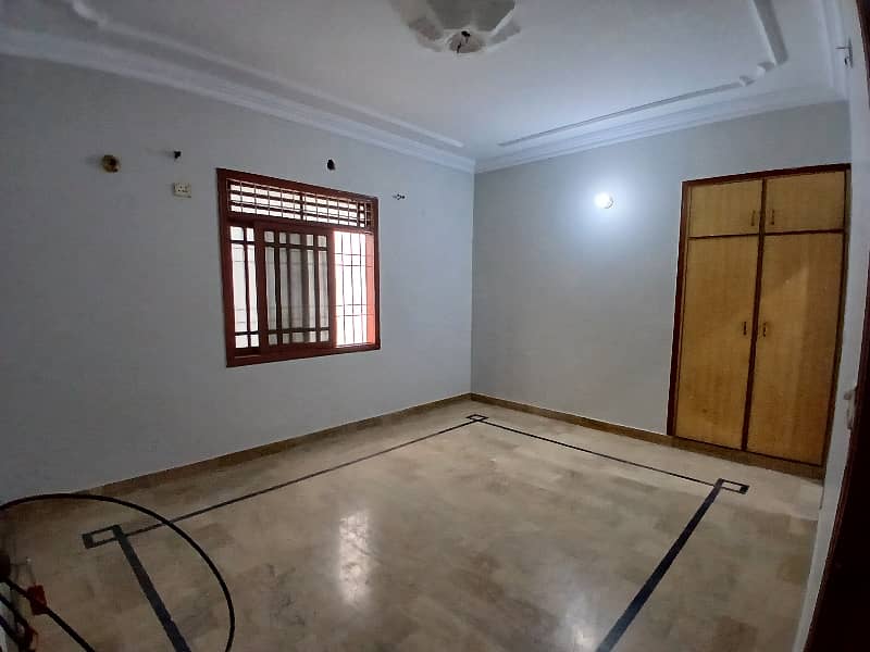 240 SQUARE YARDS 3 BED DD FIRST FLOOR FOR RENT IN JAUHAR 4