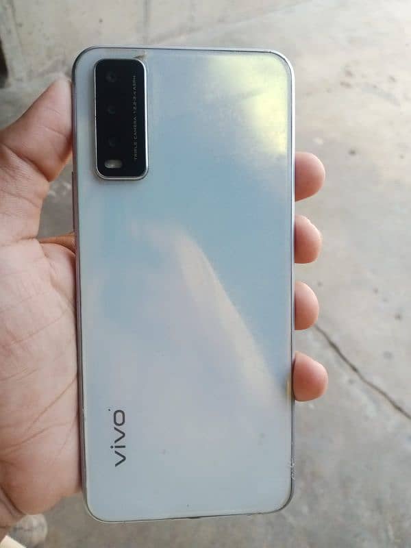 Vivo y20 4 64 0