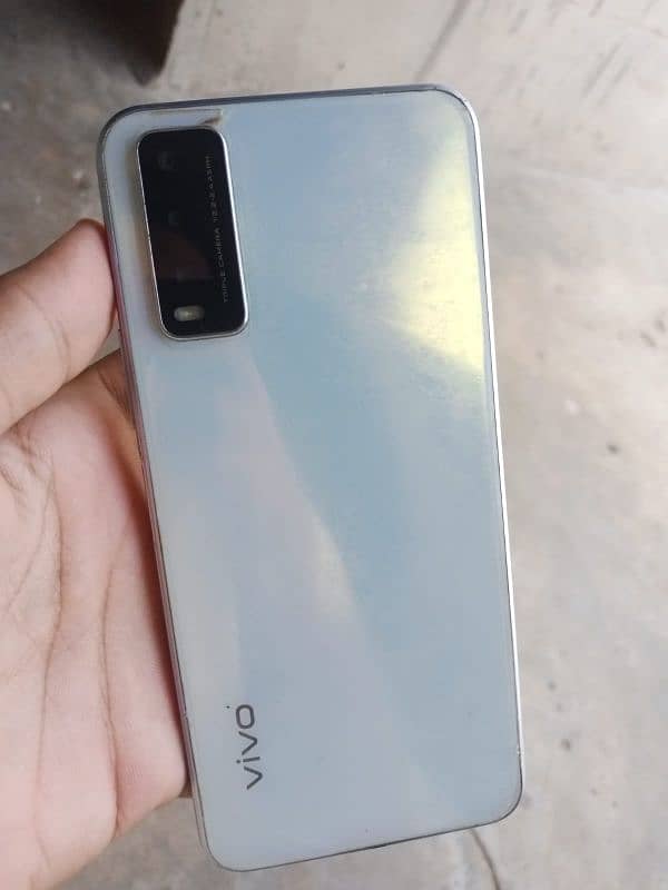 Vivo y20 4 64 4