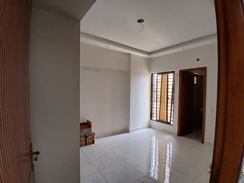 3 BED DRAWING DINNING BRAND NEW WEST OPEN FLAT FOR REN IN KINGS PRESIDENCY JAUHAR 4