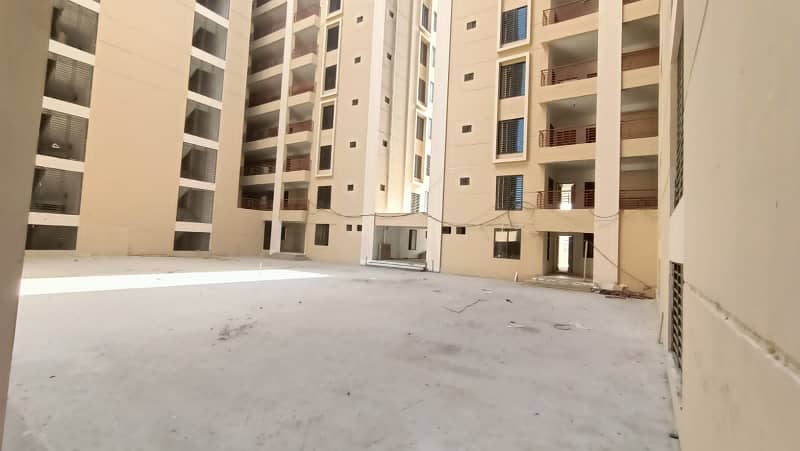 4 BED DRAWING DINNING WEST OPEN BRAND NEW FLAT FOR RENT IN JAUHAR 5