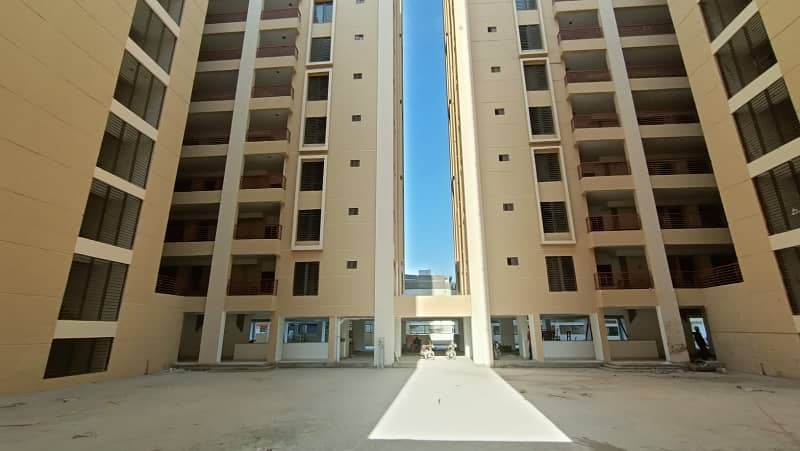 4 BED DRAWING DINNING WEST OPEN BRAND NEW FLAT FOR RENT IN JAUHAR 7