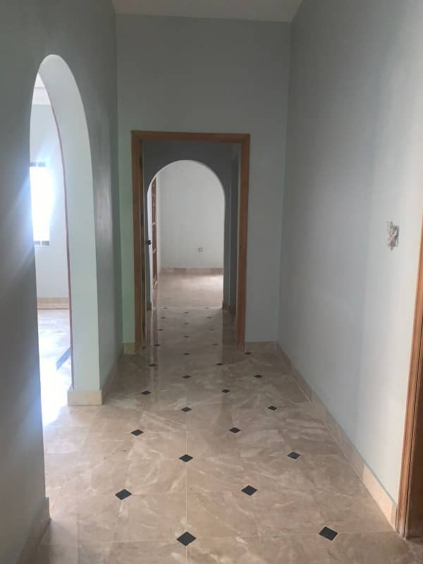 600 SQUARE YARDS FULLY RENOVATED PORTION FOR RENT IN JAUHAR BLOCK 15 7