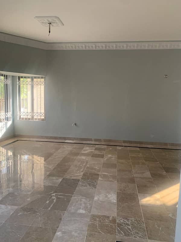 600 SQUARE YARDS FULLY RENOVATED PORTION FOR RENT IN JAUHAR BLOCK 15 14