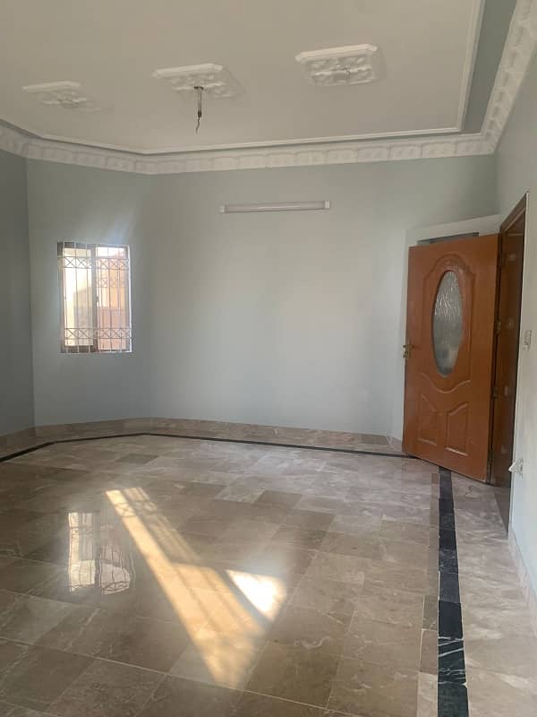 600 SQUARE YARDS FULLY RENOVATED PORTION FOR RENT IN JAUHAR BLOCK 15 15