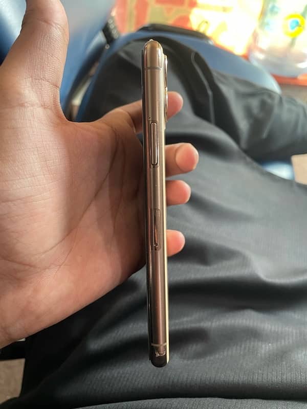 iPhone 11 Pro 256gb 5