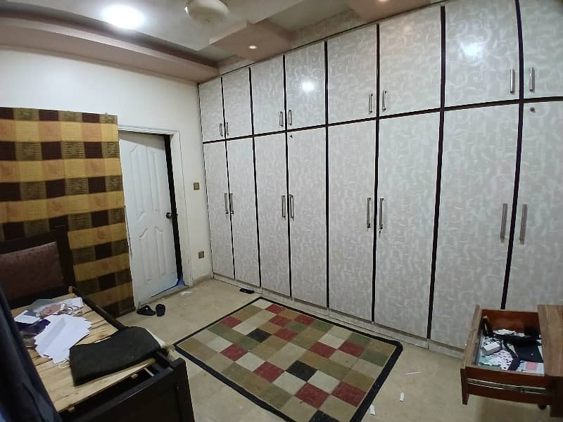 3 BED DRAWING DINNING WEST OPEN CORNER FLAT FOR RENT IN JAUHAR 4