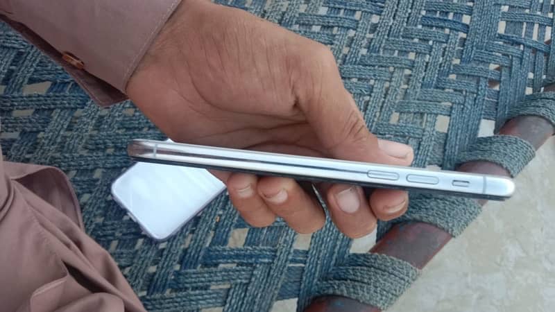 iphone X 64 gb non pta battery health 100 time bahut achi hy 2