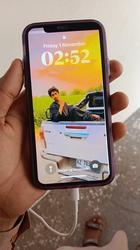 iphone X 64 gb non pta battery health 100 time bahut achi hy 6