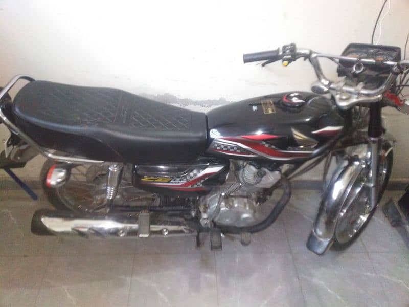 Honda 125 2022 model original tanki tapay bhai available golden chance 1