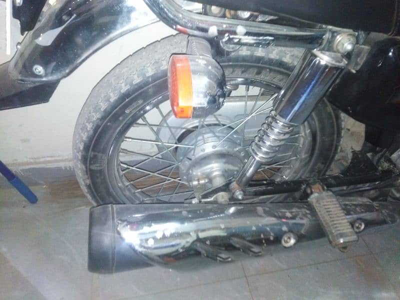 Honda 125 2022 model original tanki tapay bhai available golden chance 3