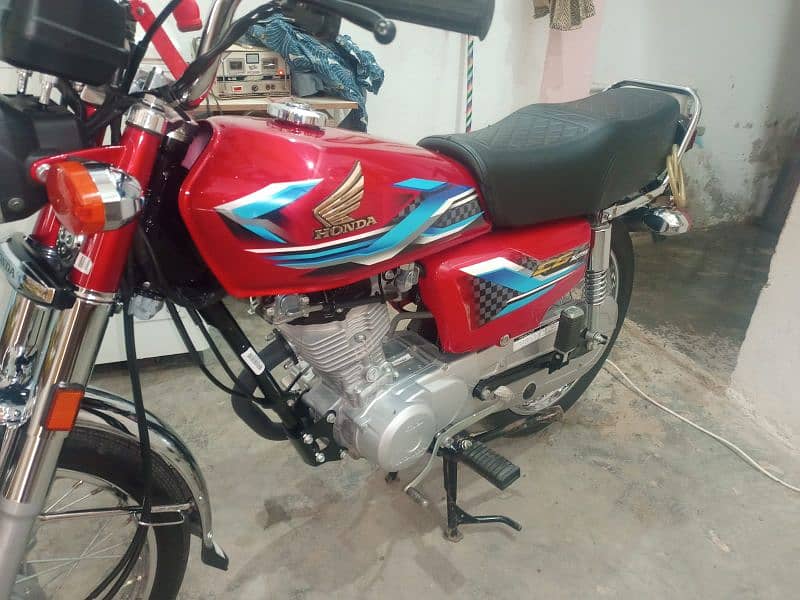 Honda 125 for urgent sale new condition 3