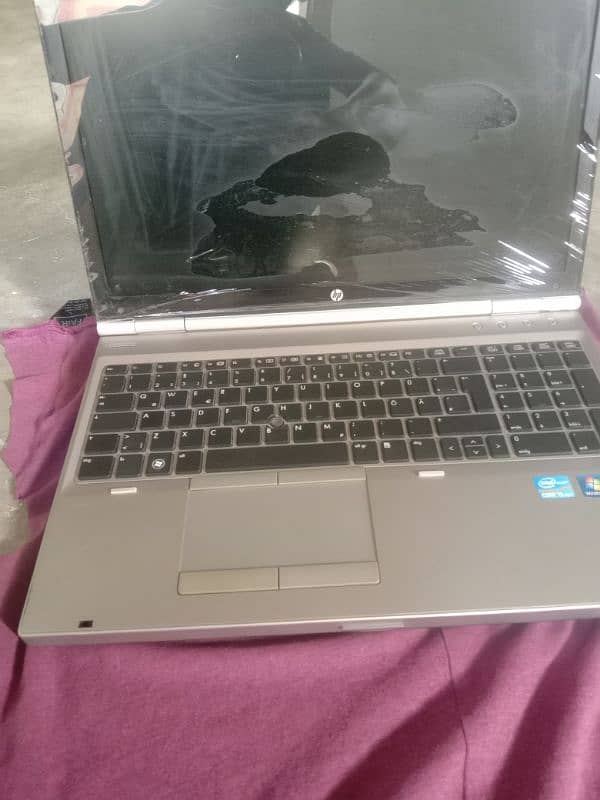 hp laptop in Good condition 3