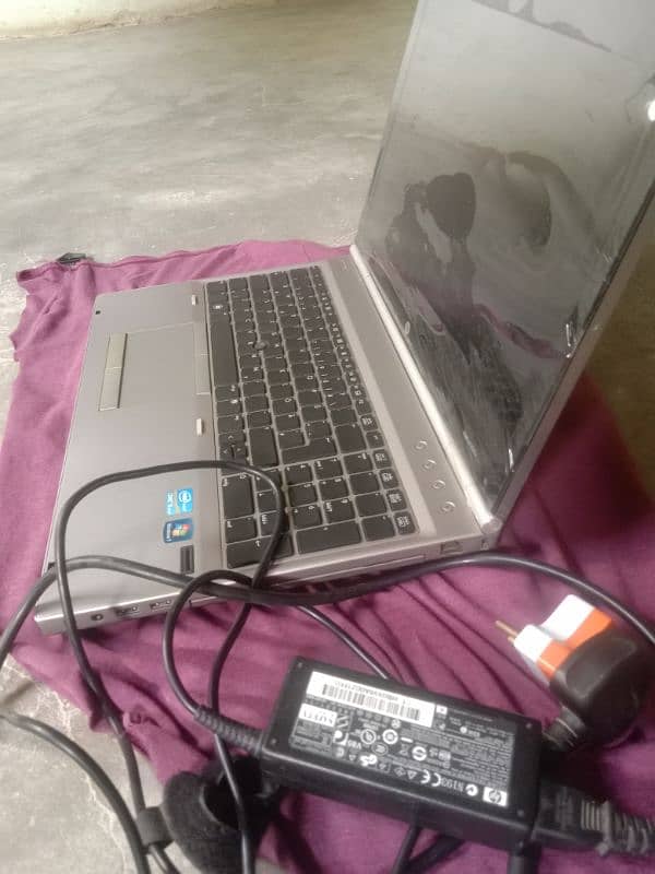 hp laptop in Good condition 5